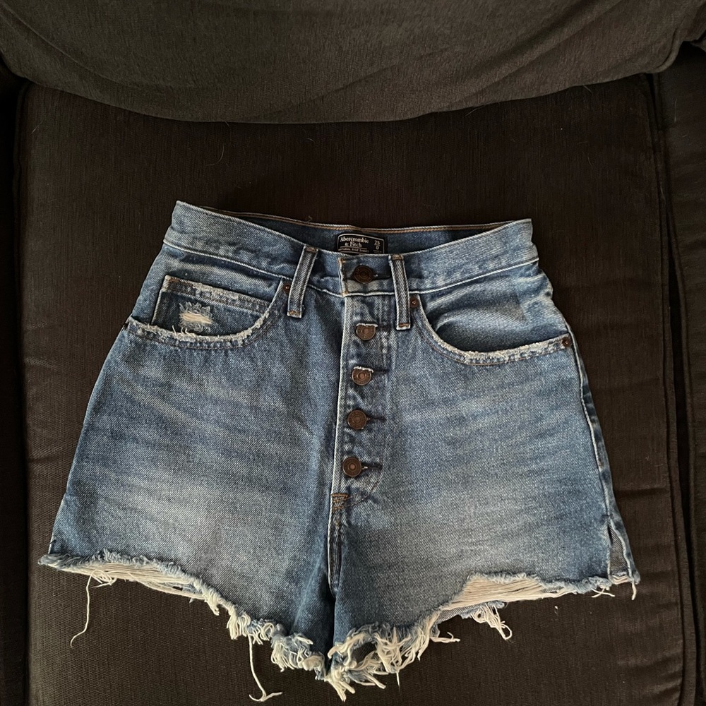 Abercrombie Natural Rise Size 25